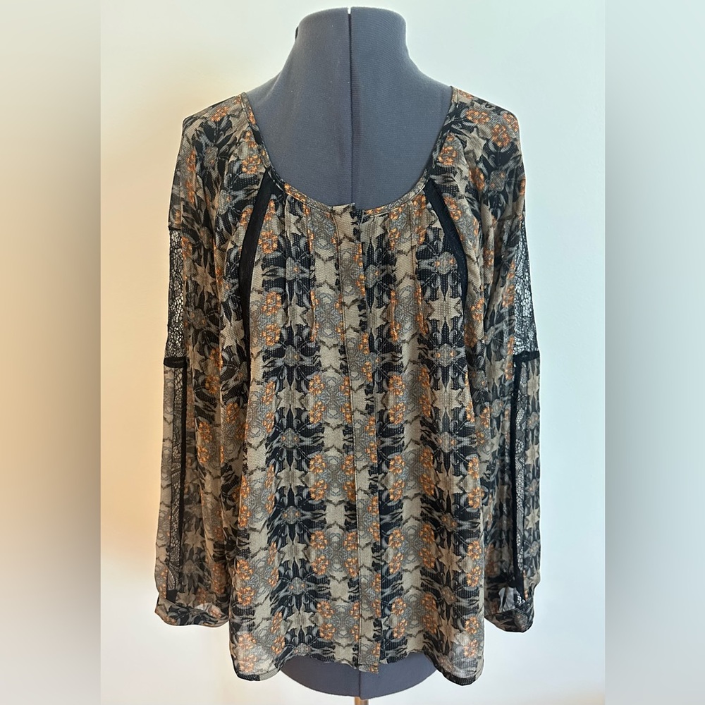 Floral Lace Blouse Plus Size